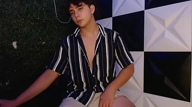 Snapshot of Dani_cumboy chatting on February 2025 03:56:02 AM Dani cumboy online show from February 2025 03:56:02 AM