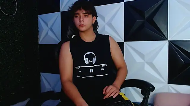 Snapshot of Dani_cumboy chatting on March 2025 03:53:02 AM Dani cumboy online show from March 2025 03:53:02 AM