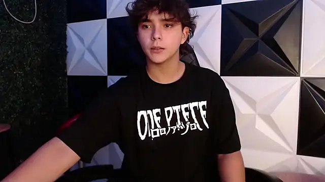 Snapshot of Dani_cumboy chatting on March 2025 02:36:01 AM Dani cumboy online show from March 2025 02:36:01 AM