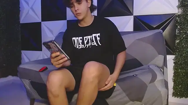 Snapshot of Dani_cumboy chatting on March 2025 03:01:01 AM Dani cumboy online show from March 2025 03:01:01 AM