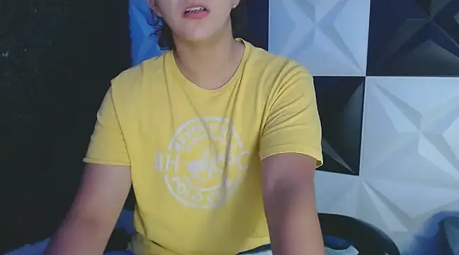 Snapshot of Dani_cumboy chatting on March 2025 01:21:02 AM Dani cumboy online show from March 2025 01:21:02 AM