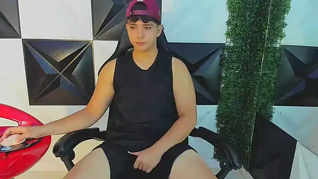 Snapshot of Dani_cumboy chatting on September 2025 02:10:01 PM Dani cumboy online show from September 2025 02:10:01 PM