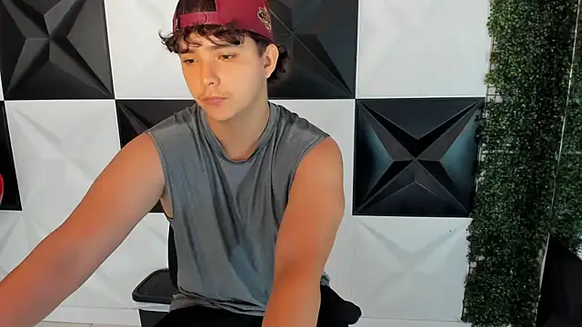 Snapshot of Dani_cumboy chatting on October 2025 02:46:01 PM Dani cumboy online show from October 2025 02:46:01 PM