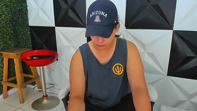 Snapshot of Dani_cumboy chatting on November 2025 02:11:01 PM Dani cumboy online show from November 2025 02:11:01 PM