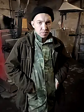 MityaXLoves online show from December 2025 06:01:02 PM