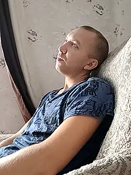 MityaXLoves online show from December 2025 06:18:01 AM