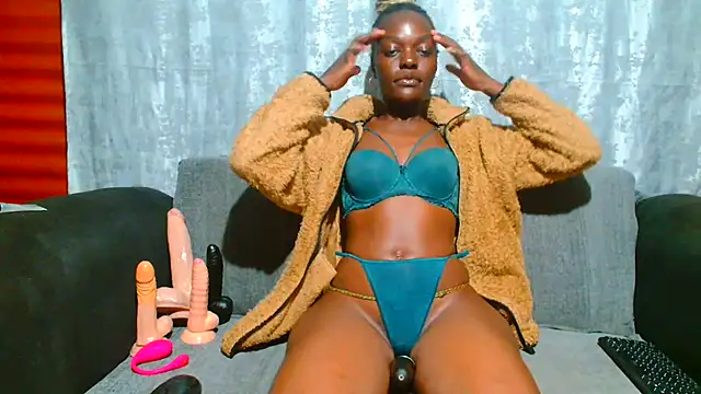 VANESAAMBER23 online show from September 2025 09:06:02 PM