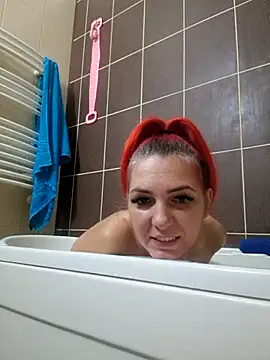 Snapshot of Evadesirex46 chatting on December 2024 06:48:01 PM Evadesirex46 online show from December 2024 06:48:01 PM