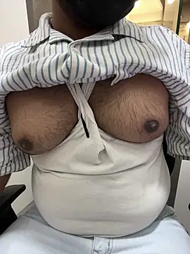 Snapshot of dick69lil chatting on June 2026 07:00:01 AM dick69lil online show from June 2026 07:00:01 AM