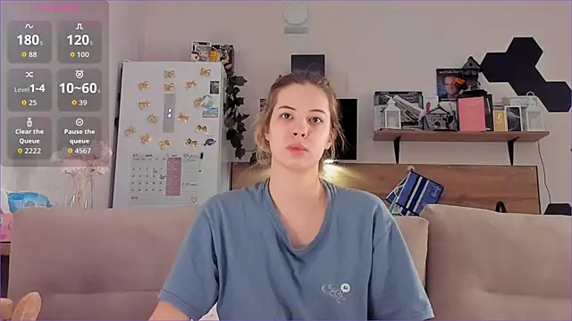 Snapshot of Girl_alone_home chatting on November 2025 03:49:02 AM Girl alone home online show from November 2025 03:49:02 AM