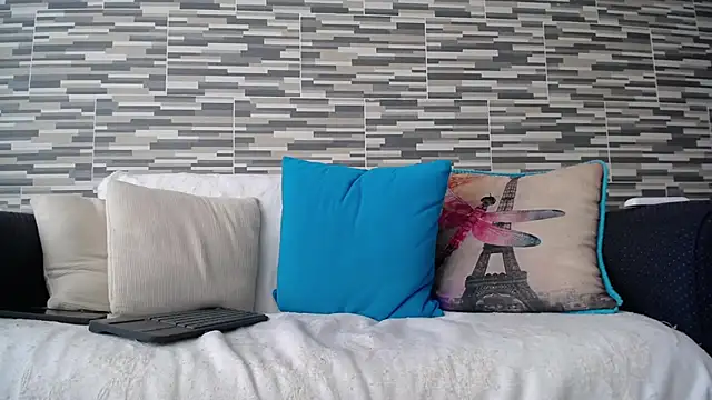 Snapshot of VioletaGomezCo chatting on November 2025 02:38:02 PM VioletaGomezCo online show from November 2025 02:38:02 PM