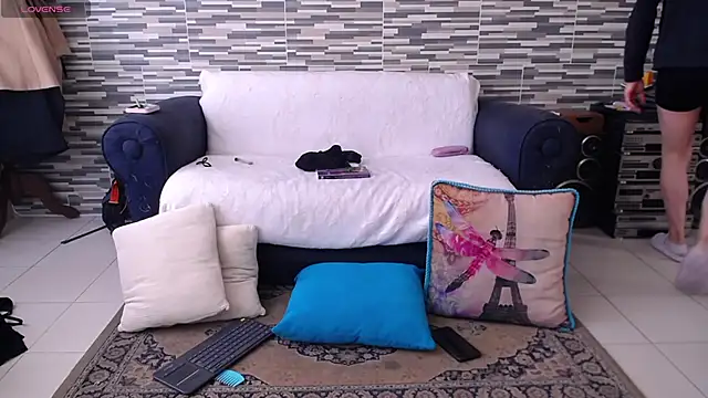 Snapshot of VioletaGomezCo chatting on November 2025 02:16:01 PM VioletaGomezCo online show from November 2025 02:16:01 PM