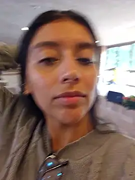 BrittanyDiaz online show from November 2025 02:51:01 PM