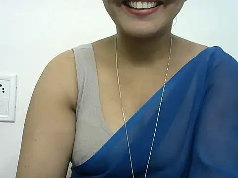 Snapshot of rashmika_reddy chatting on May 2026 05:32:01 PM rashmika reddy online show from May 2026 05:32:01 PM
