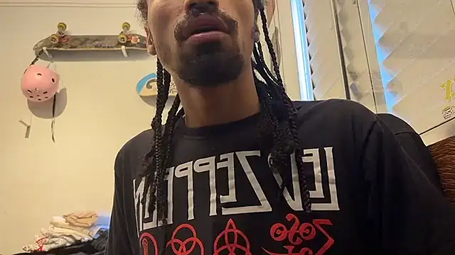 Snapshot of hotcamboy420 chatting on December 2024 07:30:02 PM hotcamboy420 online show from December 2024 07:30:02 PM