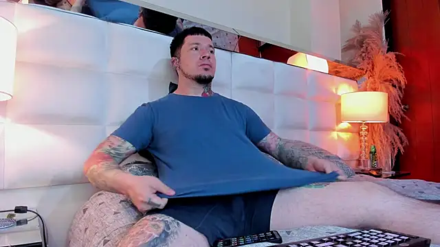 Adam tatto online show from October 2025 03:19:01 AM