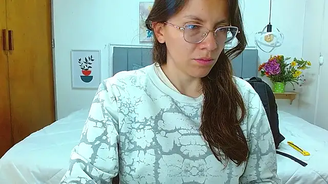 karlamorris  online show from December 2025 01:27:02 PM