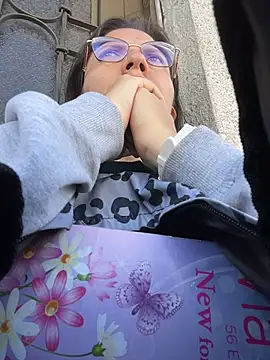 karlamorris  online show from April 2026 01:05:02 PM