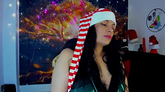 Snapshot of Lust_Mom41 chatting on December 2024 09:42:02 PM Lust Mom41 online show from December 2024 09:42:02 PM