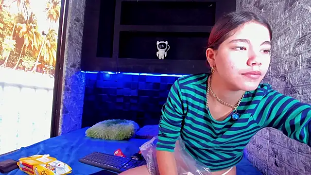 Ashley James online show from November 2025 02:05:01 PM