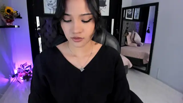 renee shelby  online show from September 2025 10:46:02 PM