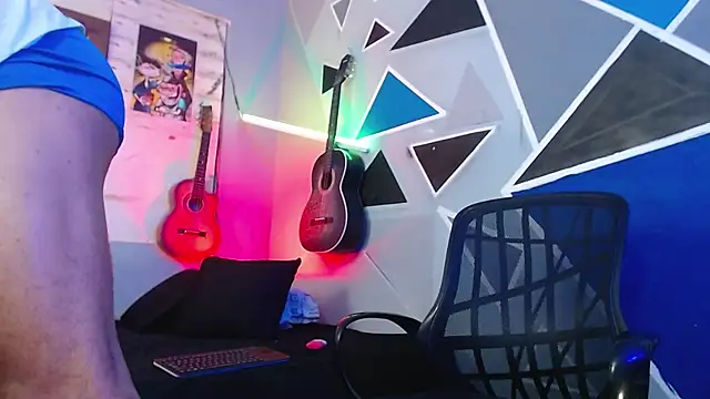 MagnusFrost online show from October 2025 04:09:01 AM