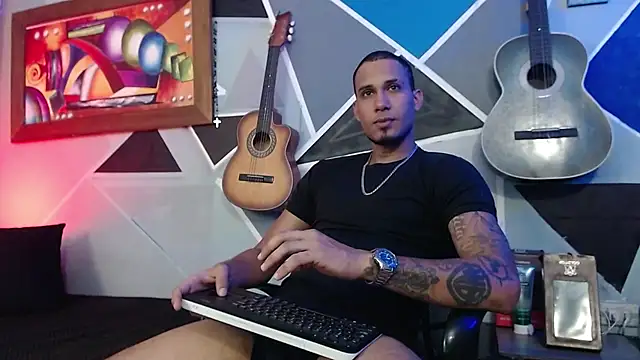 MagnusFrost online show from February 2026 01:34:01 AM