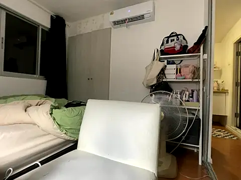 Snapshot of iamMalixxx chatting on September 2025 12:28:01 PM iamMalixxx online show from September 2025 12:28:01 PM