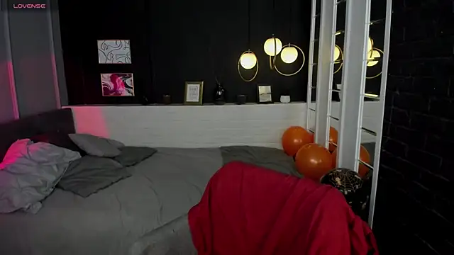 Anita Muse online show from November 2025 09:17:02 PM