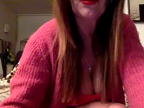 Snapshot of gildamilf chatting on December 2024 07:00:02 PM gildamilf online show from December 2024 07:00:02 PM