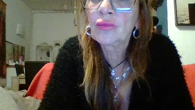 Snapshot of gildamilf chatting on November 2025 07:30:02 PM gildamilf online show from November 2025 07:30:02 PM