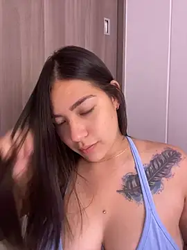 Latina vanessa online show from January 2025 11:41:01 PM