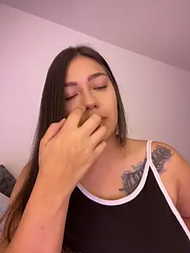 Latina vanessa online show from February 2025 11:56:02 PM