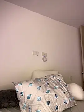 Latina vanessa online show from March 2025 10:42:01 PM