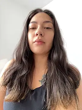 Latina vanessa online show from March 2025 06:25:01 PM