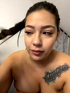 Latina vanessa online show from September 2025 09:10:02 AM