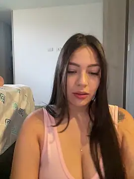 Latina vanessa online show from November 2025 10:43:02 PM