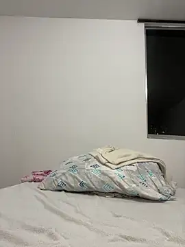 Snapshot of Latina_vanessa chatting on February 2026 03:01:01 AM Latina vanessa online show from February 2026 03:01:01 AM