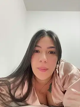 Snapshot of Latina_vanessa chatting on February 2026 02:18:02 AM Latina vanessa online show from February 2026 02:18:02 AM