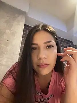Snapshot of Latina_vanessa chatting on May 2026 11:13:01 PM Latina vanessa online show from May 2026 11:13:01 PM