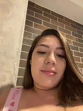 Snapshot of Latina_vanessa chatting on August 2026 03:21:02 AM Latina vanessa online show from August 2026 03:21:02 AM