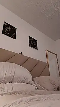 Zetrionn online show from April 2026 03:01:02 AM