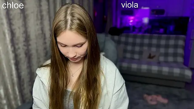 Snapshot of ChloeMillerMeow chatting on November 2025 03:11:01 PM ChloeMillerMeow online show from November 2025 03:11:01 PM