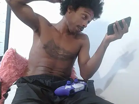 Snapshot of Larry-n-clouds chatting on March 2026 07:20:01 PM Larry-n-clouds online show from March 2026 07:20:01 PM