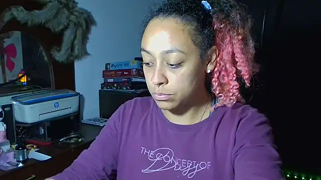 Cata Blue   online show from November 2025 03:40:01 PM