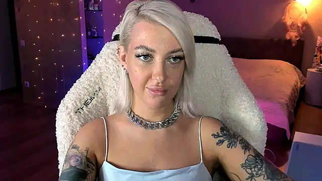 tykioty Miley online show from November 2025 12:15:02 PM