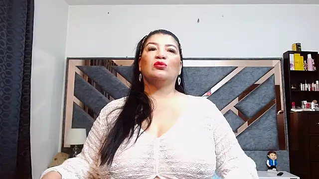 Snapshot of KarlaTesg chatting on July 2026 09:14:02 AM KarlaTesg online show from July 2026 09:14:02 AM