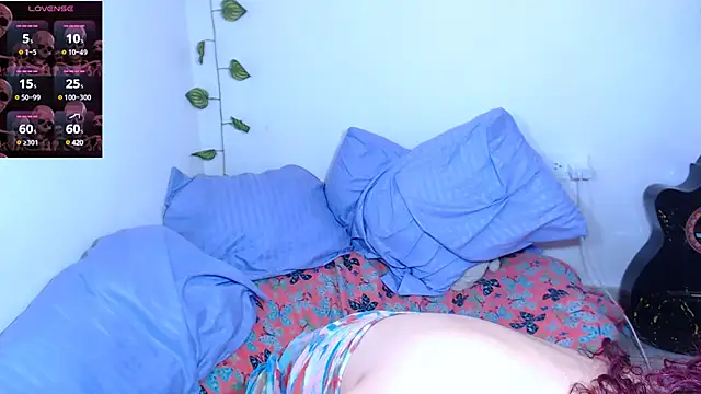 Eli666uwu online show from December 2024 09:16:01 PM