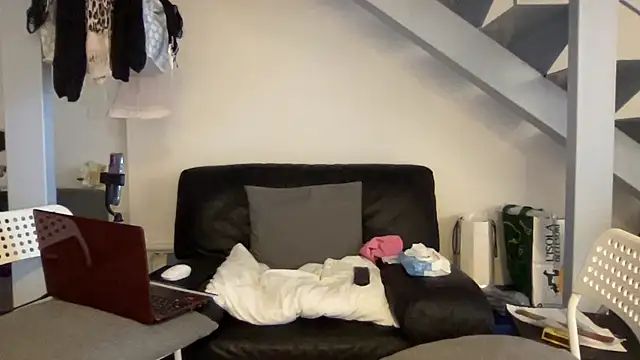 Snapshot of EroticVenetian chatting on March 2025 03:14:02 PM EroticVenetian online show from March 2025 03:14:02 PM