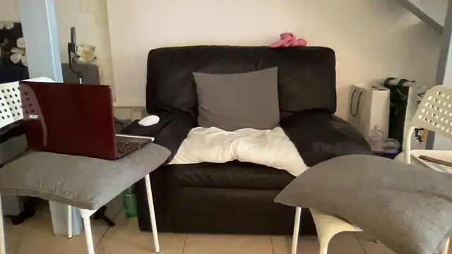 Snapshot of EroticVenetian chatting on March 2025 07:15:01 AM EroticVenetian online show from March 2025 07:15:01 AM